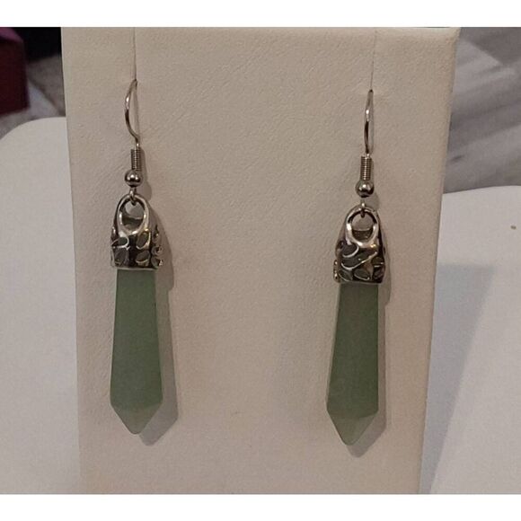 New~Green Adventurine Gemstone Chakra Healing French Wire Dangle Earrings - Picture 1 of 2